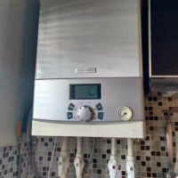 Грешка Е4 в газов котел: разшифровка на кода Е04 + стъпки за решаване на проблема
