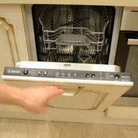 Преглед на съдомиялната машина Bosch SPV47E30RU: когато евтиното може да бъде качествено