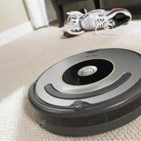 Übersicht des Staubsaugerroboters iRobot Roomba 616: ein vernünftiges Preis-Leistungs-Verhältnis