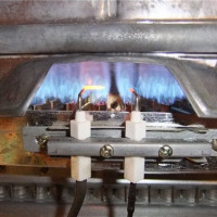 Защо газовата колонка се включва с пукане: търсене на причината и съвети за ремонт на повредата