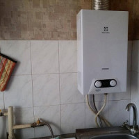 Слаб натиск на горещата вода от газовия бойлер: причини за намаляване на натиска + инструктаж за почистване