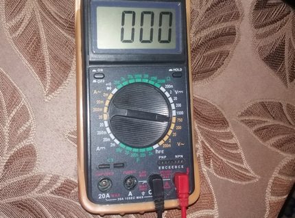 Тригер в позиция V~ 750V