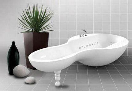 Ungewöhnlich geformte Wanne