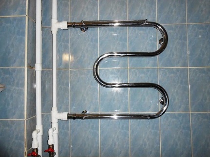 Нюанси на подмяна на отоплителя за кърпи с нов прибор в банята Как да извършите компетентно подмяна на отоплителя за кърпи в банята