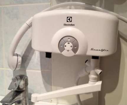 Водонагревател Electrolux Smartfix 2.0 S