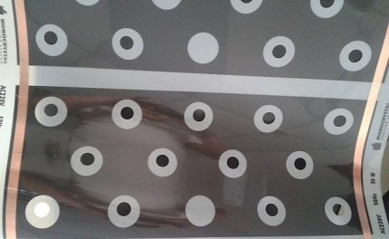 Perforation auf der Kohlenstofffolie