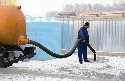 Обслужване на изгребна яма