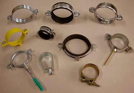 Ausführungsvarianten von Metallhalterungen. Ausführungsvarianten von Metallhalterungen.