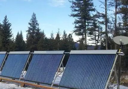 Вакуумен слънчев колектор с канал heat pipe Вакуумен слънчев колектор с канал heat pipe
