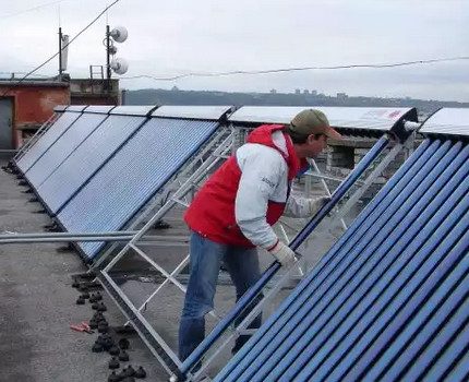 Монтаж на покрива на рамката за колектор Монтаж на покрива на рамката за колектор