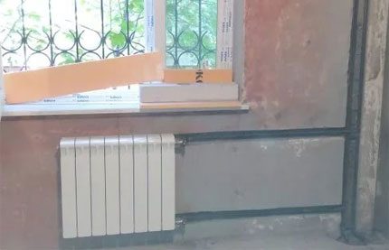 Щранг на отоплителната система в жлеб