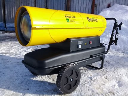 Tepelná pištoľ firmy Ballu