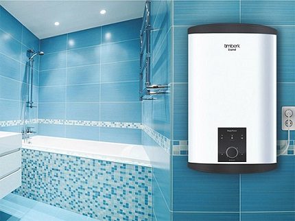 Flacher elektrischer Warmwasserspeicher