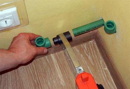 Erhitzen des Fittings mit dem Polyfusionsgerät