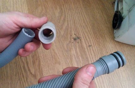 Schlauch der Waschmaschine