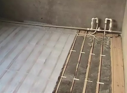 Настилен воден под