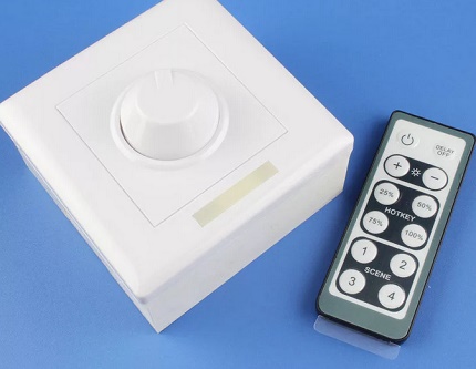 Dimmer mit kombinierter Steuerung