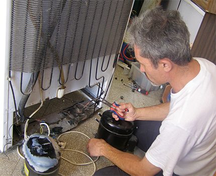 Austausch des Kühlschrankkompressors