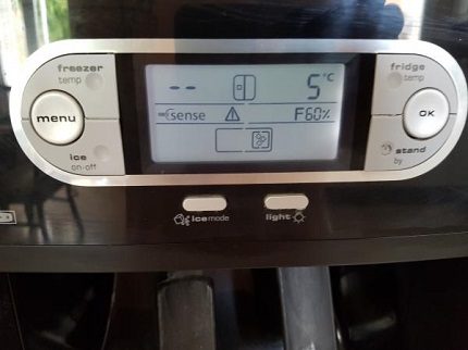 Панел за управление на хладилника Whirlpool Панел за управление на хладилника Whirlpool
