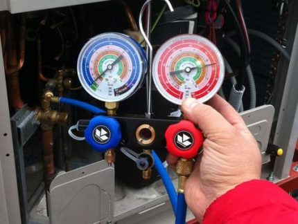Reparatur des Kühlschranks