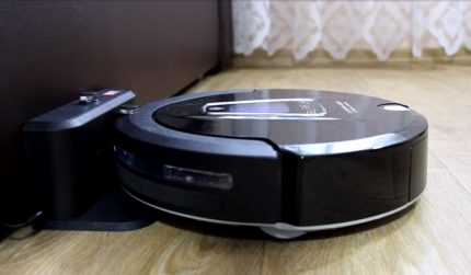 Äußeres Erscheinungsbild des Roboters Liectroux A335