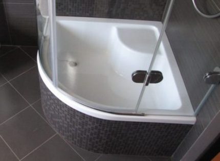 Restaurierte Duschwanne