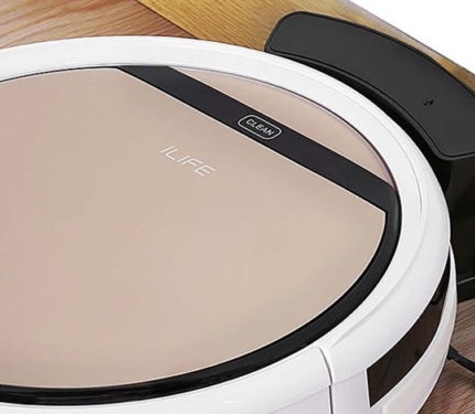 Display des Staubsaugerroboters iLife V5s