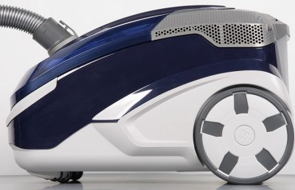 Hinter- und Vorderrad des Modells Twin XT