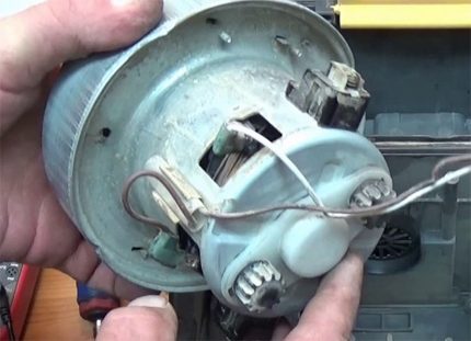 Ремонт на електродвигателя на прахосмукачка Самсунг