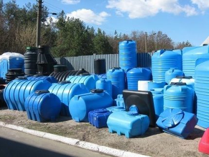 Пластмасови резервоари с различен обем