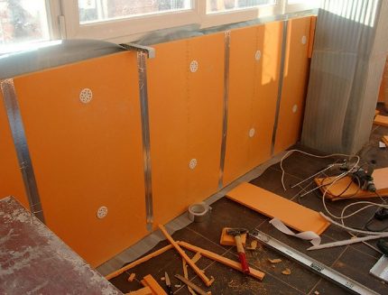 Топлоизолация с плочи от EPS на участък от стената под прозорците Плочи ЕППС под прозорците