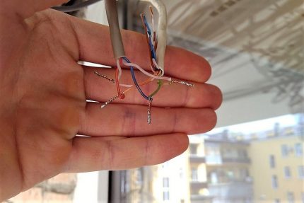 Свързване на проводници чрез усукване