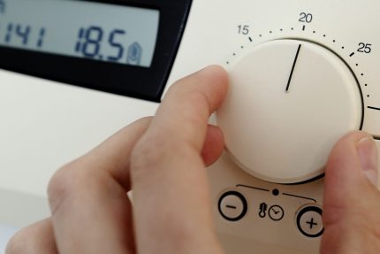 Einstellung des Thermostatkopfes
