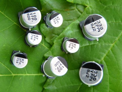 Кондензатор в SMD корпус