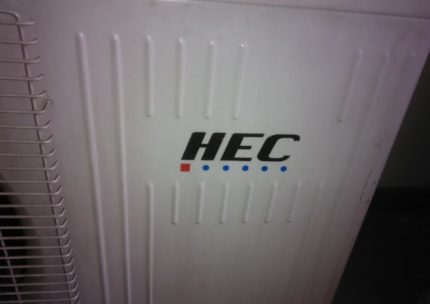 Лицева панел на сплит система HEC Сплит система HEC