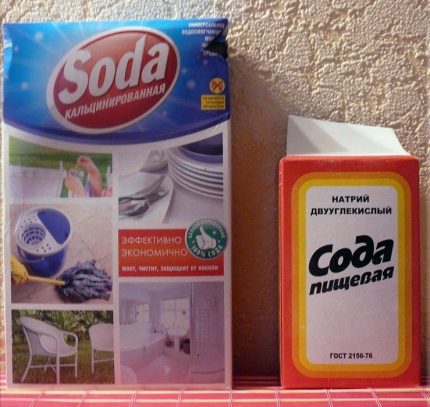 Почистване на вана с разтвор на сода и оцет