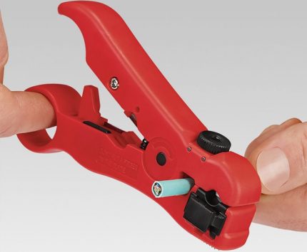 Стрипер KNIPEX KN за коаксиални кабели