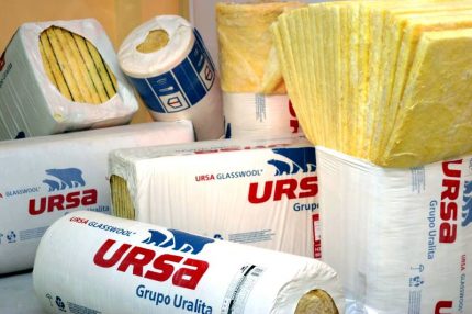 Стъклена вата Ursa в плочи и рула