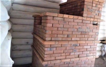 Изглед на мини печката отстрани Изглед на мини печката отстрани