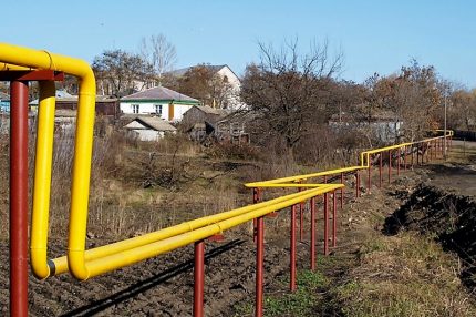 Надземен газопровод в село