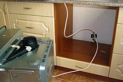 Електрозахранване на газовата фурна