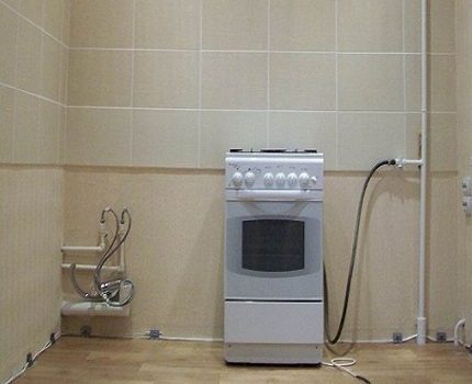Маркуч за свързване на газовата печка и газовата система