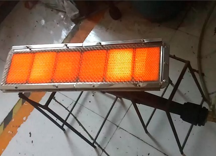 Газов уред с безпламъчно горене