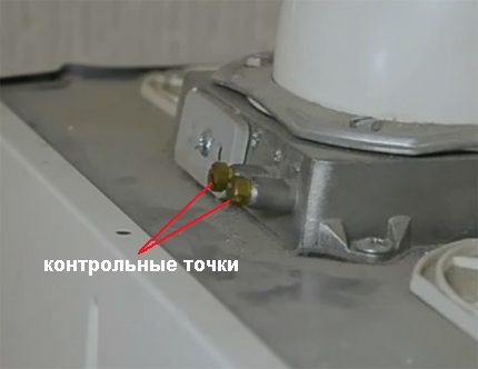 Контролни точки (штуцери) за проверка на нивото на тяга на газовата колонка