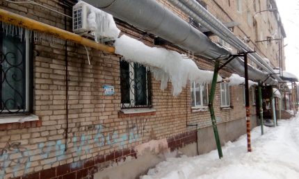Газови тръби през зимата