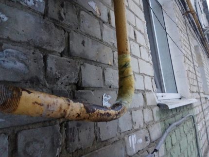 Деформация на газова тръба