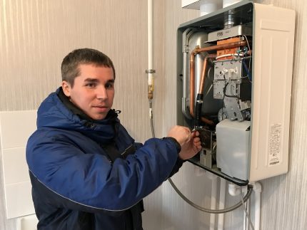 Газовик и котел Риннай