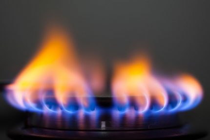 Нарушения в работата на газовата печка Неправилна работа на дюзата
