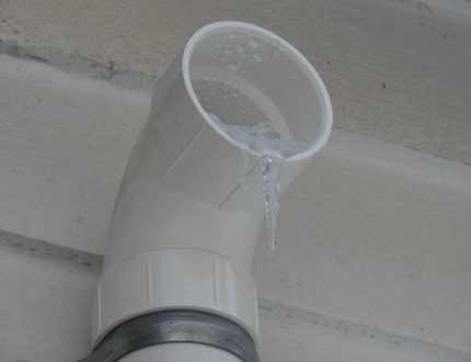 Apă înghețată în ventilație