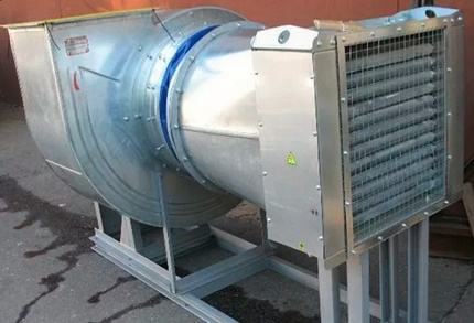 Ventilačná jednotka s kaloriférom